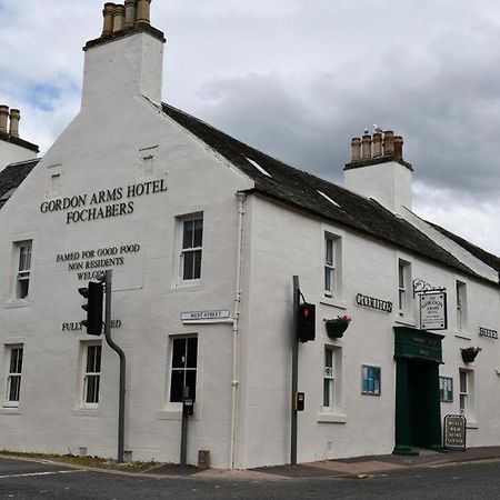 Gordon Arms Hotel Fochabers Exterior foto